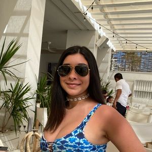 Meet your Posher, Paige